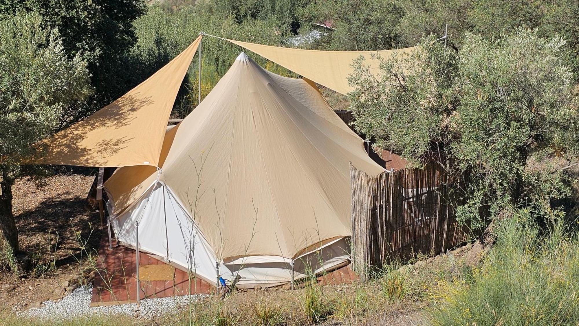 Campo Agave Luxury Tents Sayalonga Room photo