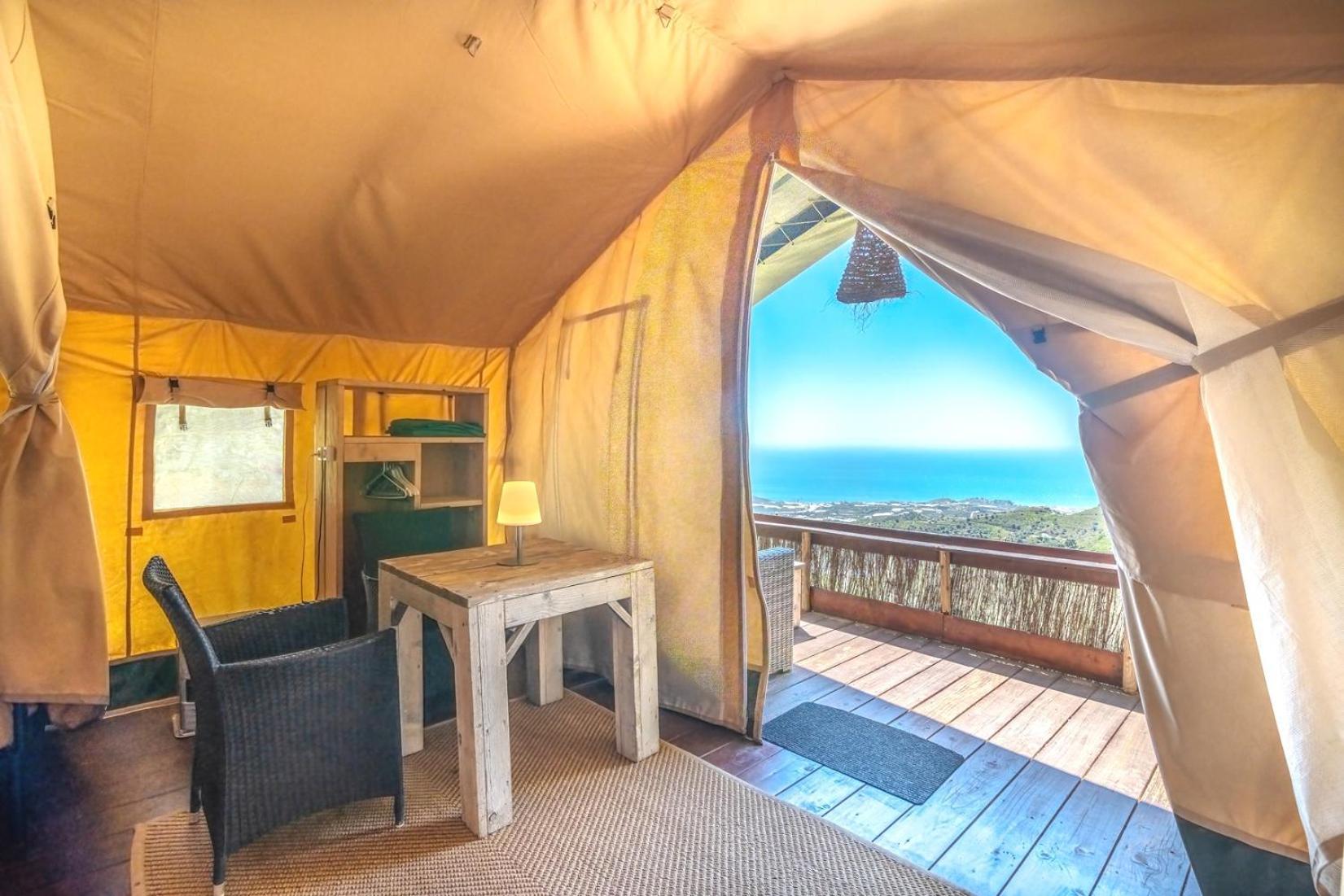 Campo Agave Luxury Tents Sayalonga Room photo